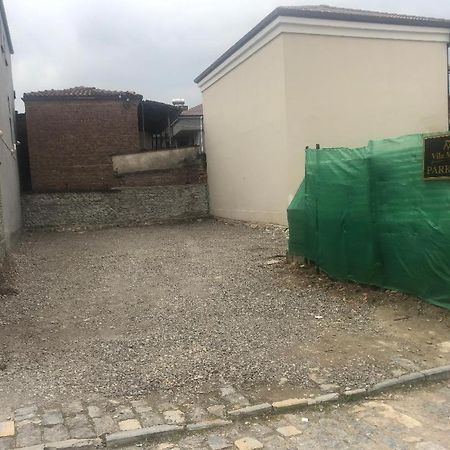 Hotel Vila Mano Korce Bagian luar foto