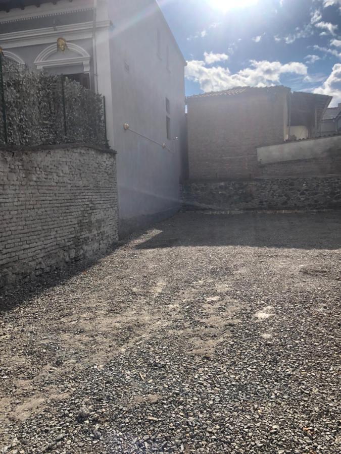 Hotel Vila Mano Korce Bagian luar foto