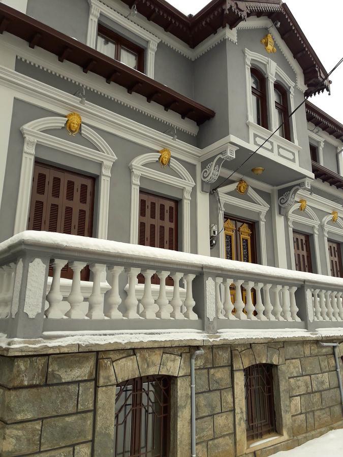 Hotel Vila Mano Korce Bagian luar foto