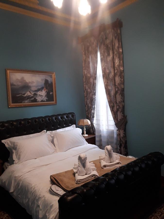 Hotel Vila Mano Korce Bagian luar foto