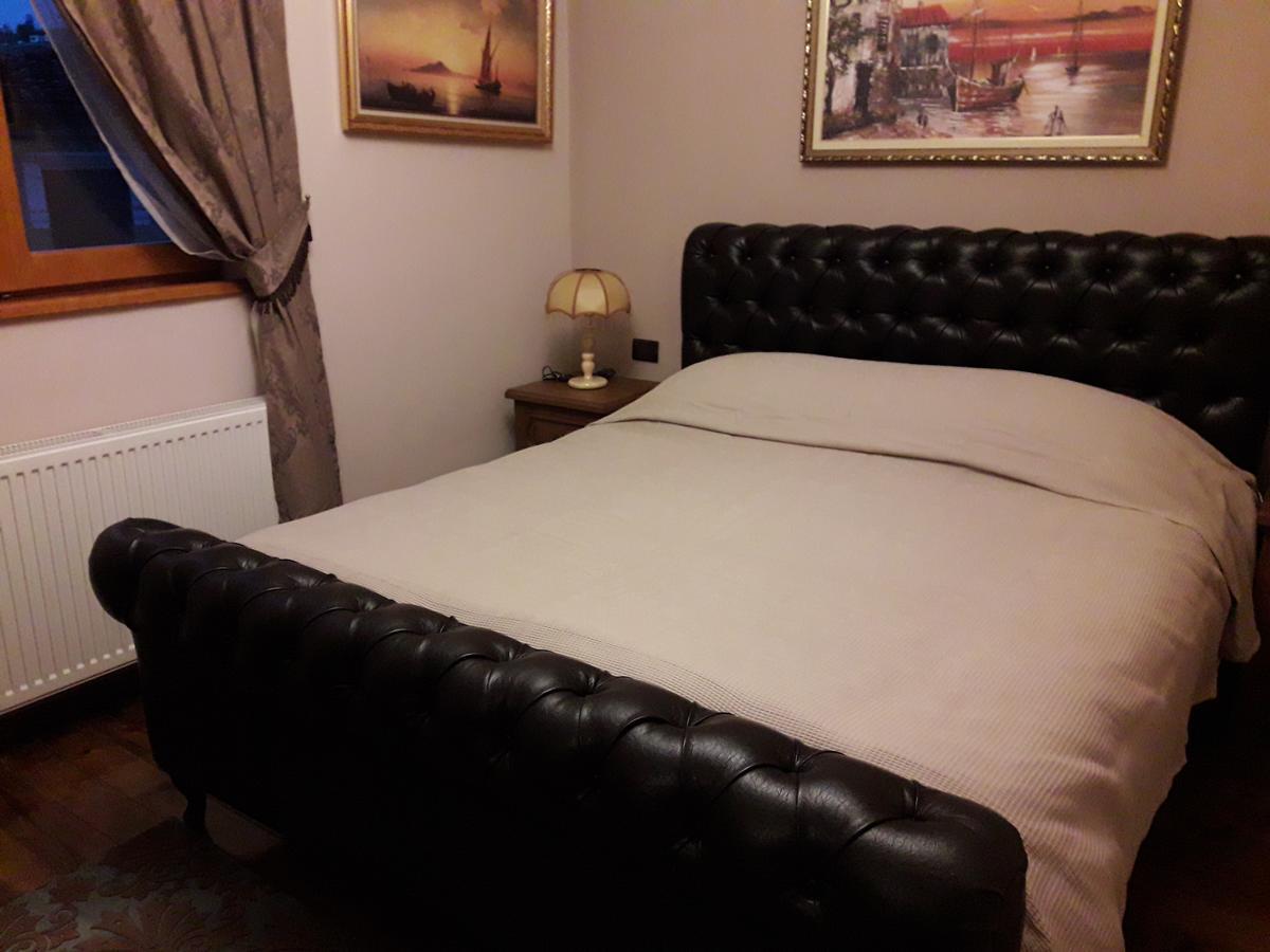 Hotel Vila Mano Korce Bagian luar foto